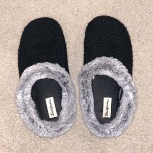 BOGO CLOSET SALE! Dearfoams Slippers❤️